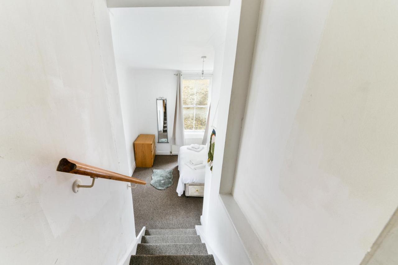 Maidavale 2 Bed Apartment - Sleeps 6 Лондон Екстер'єр фото